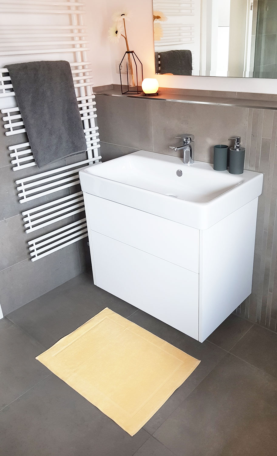 Floringo Badvorleger 2er Set 50x70cm - Saugstarke Badematte Weiß