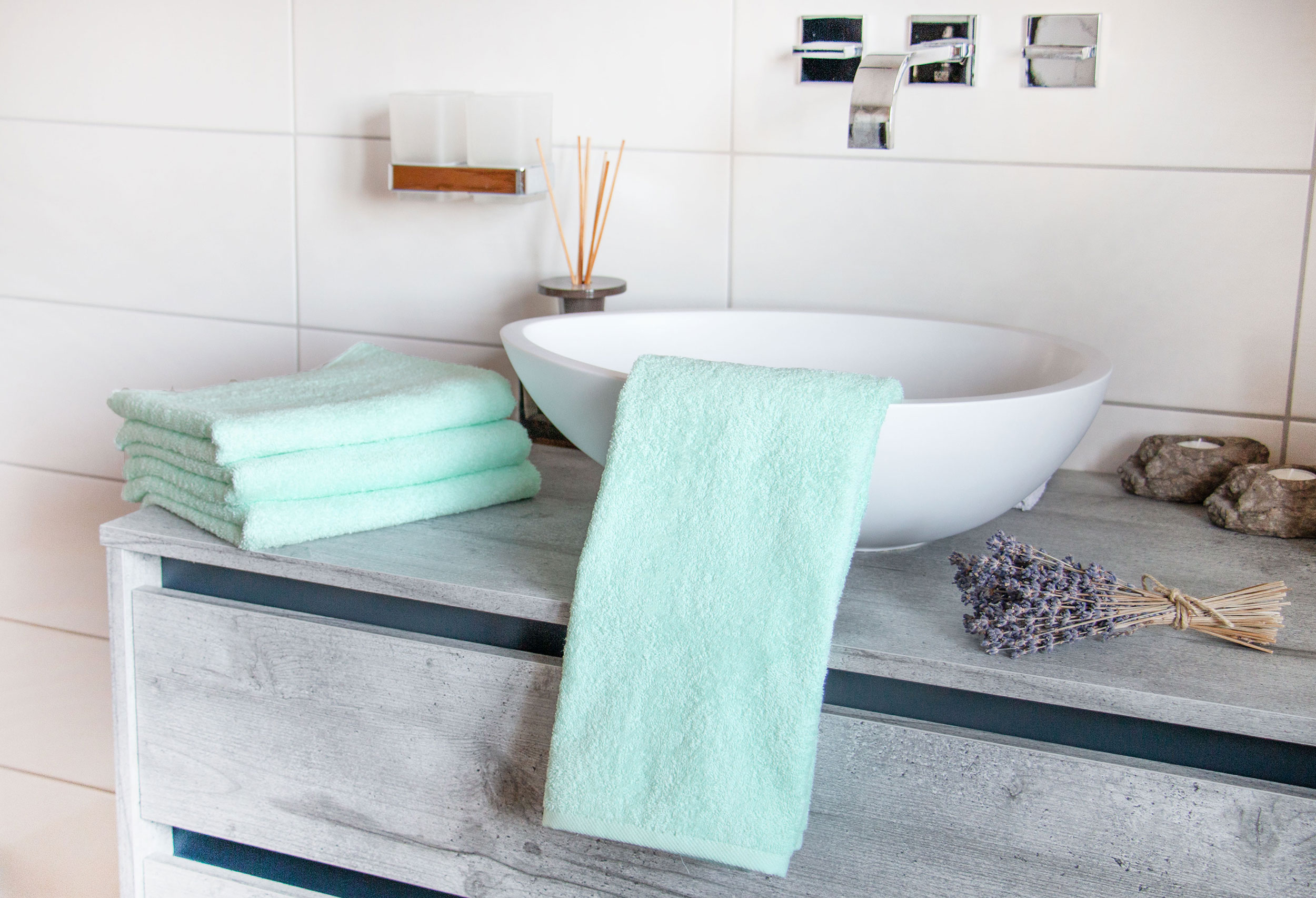 4er Set Handtücher in Hotelqualität | 100% Baumwolle | 50x100 cm | 420g